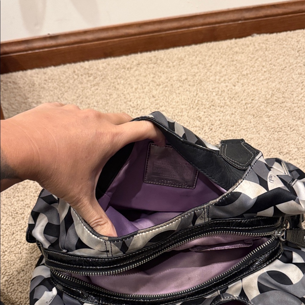 Coach purse - Picture 5 of 7